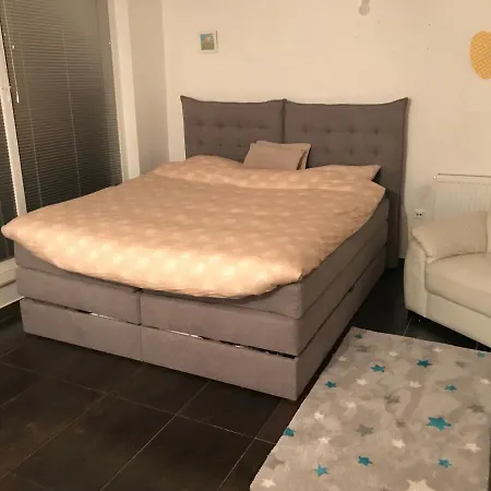 招待所 Hello Ljubljana- Green Way And *