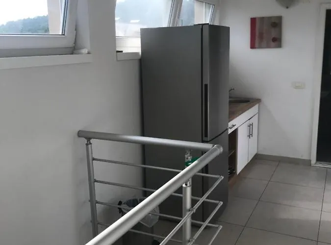 Guest house Hello Ljubljana- Green Way And