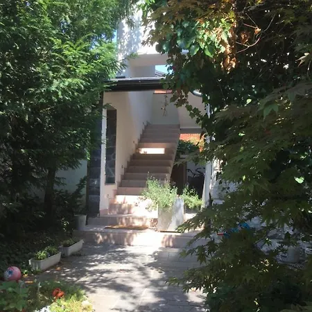 Hello Ljubljana- Green Way And ゲストハウス